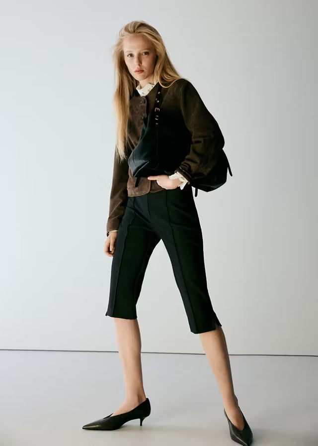 Women’s Chest-Pocket Suede Jacket – Premium Button-Up Leather Outerwear