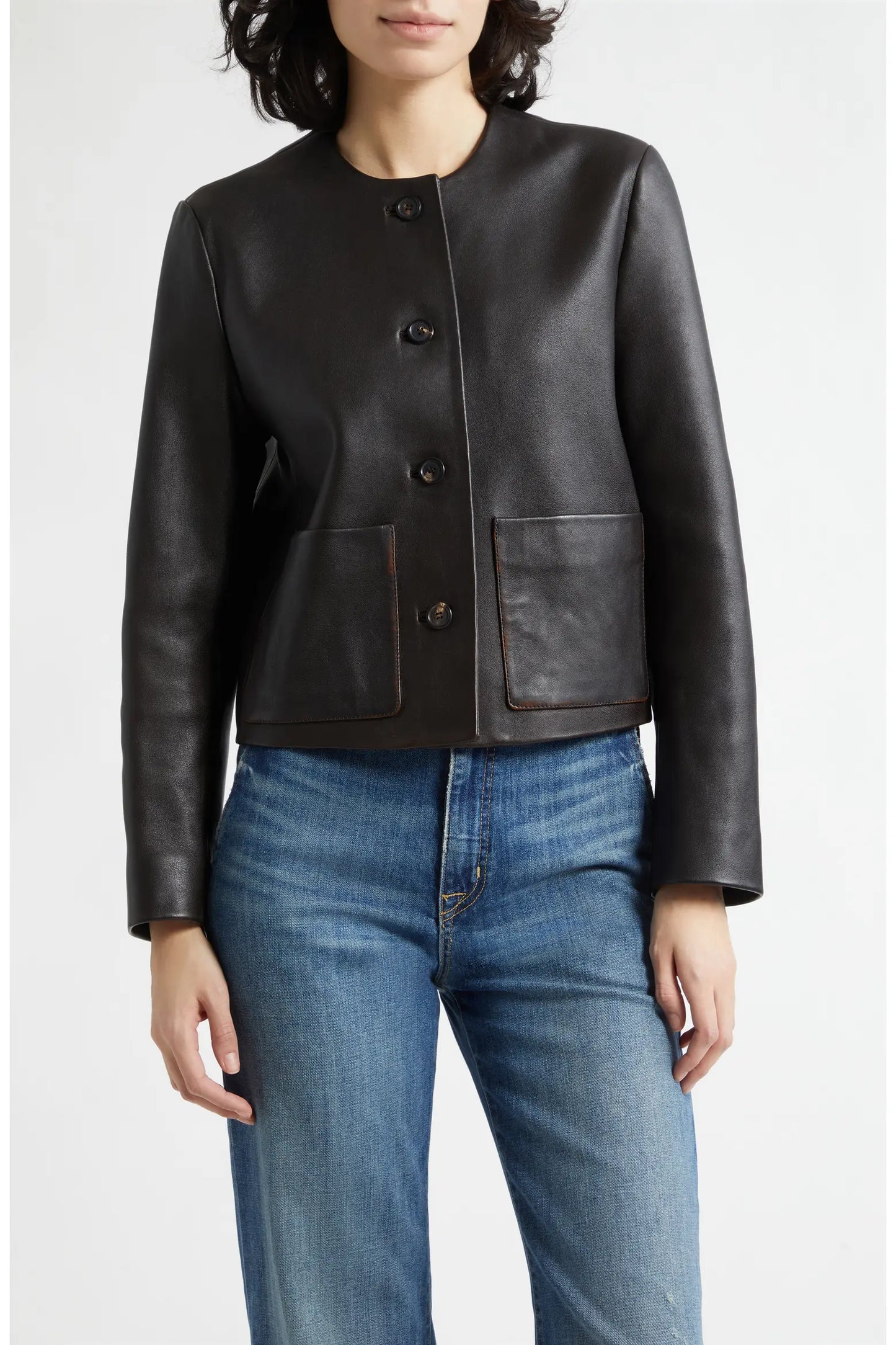 Women’s Leather Blazer – Timeless Elegance with a Modern Edge